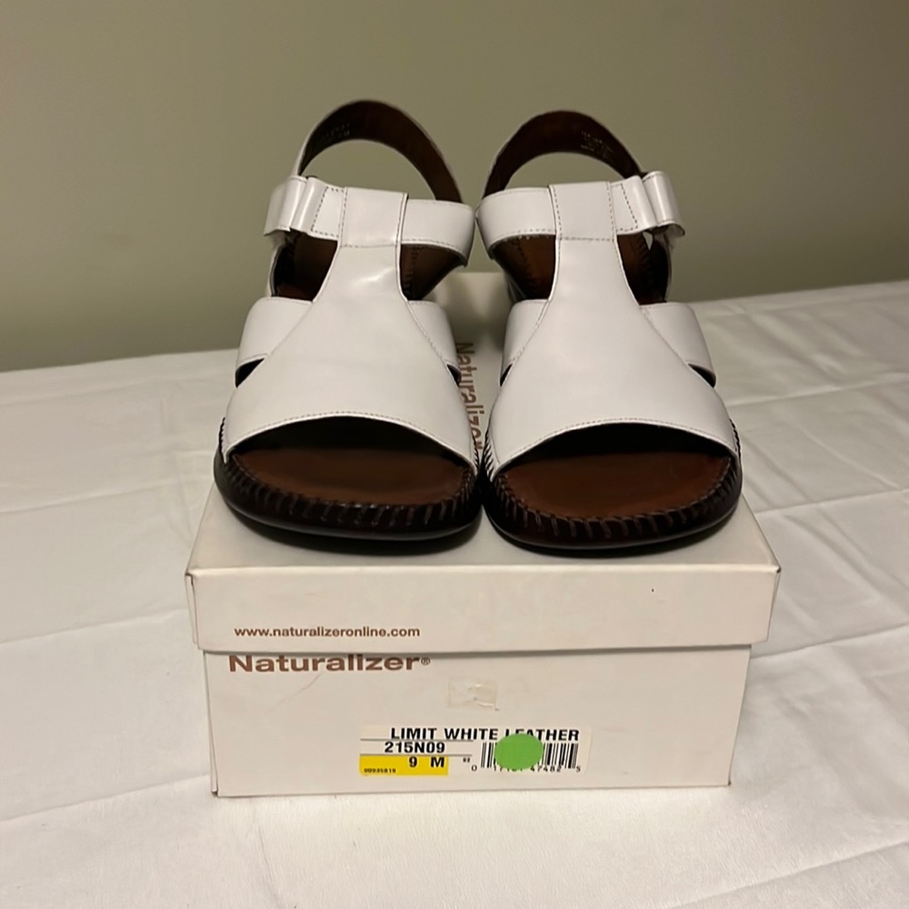 Naturalized White Leather Sandler